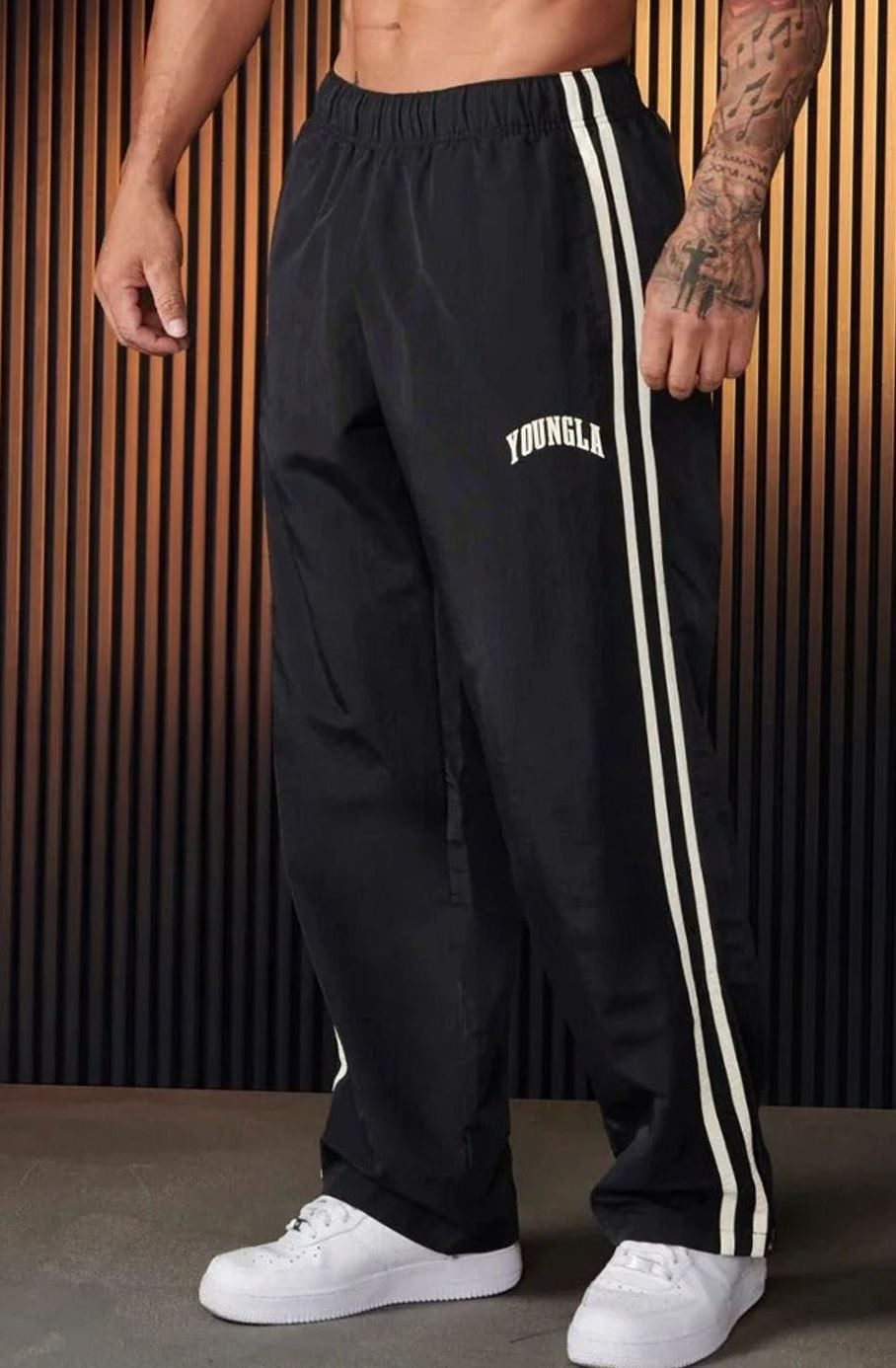 Jogging Hosen Herren mit Streifen, Seitentaschen und elastischem Bund