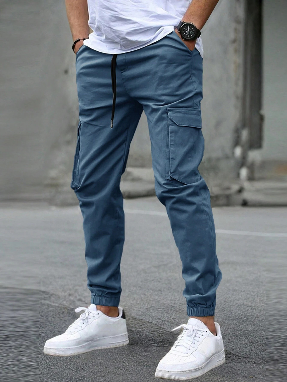 Jogging Hosen Herren mit Stretchbund und schmal zulaufender Passform