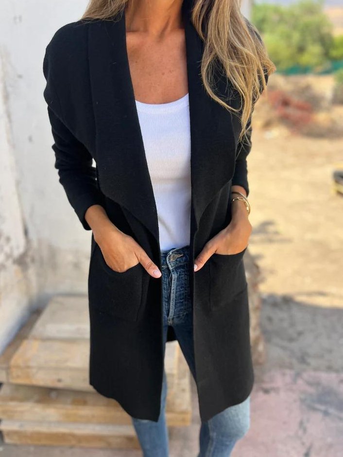 Bayer Modehaus - Damen Cardigan lang mit Schalkragen und aufgesetzten Taschen in Schwarz