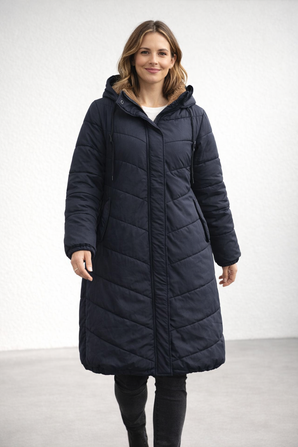Mantel mit Steppung und Kapuze für Damen