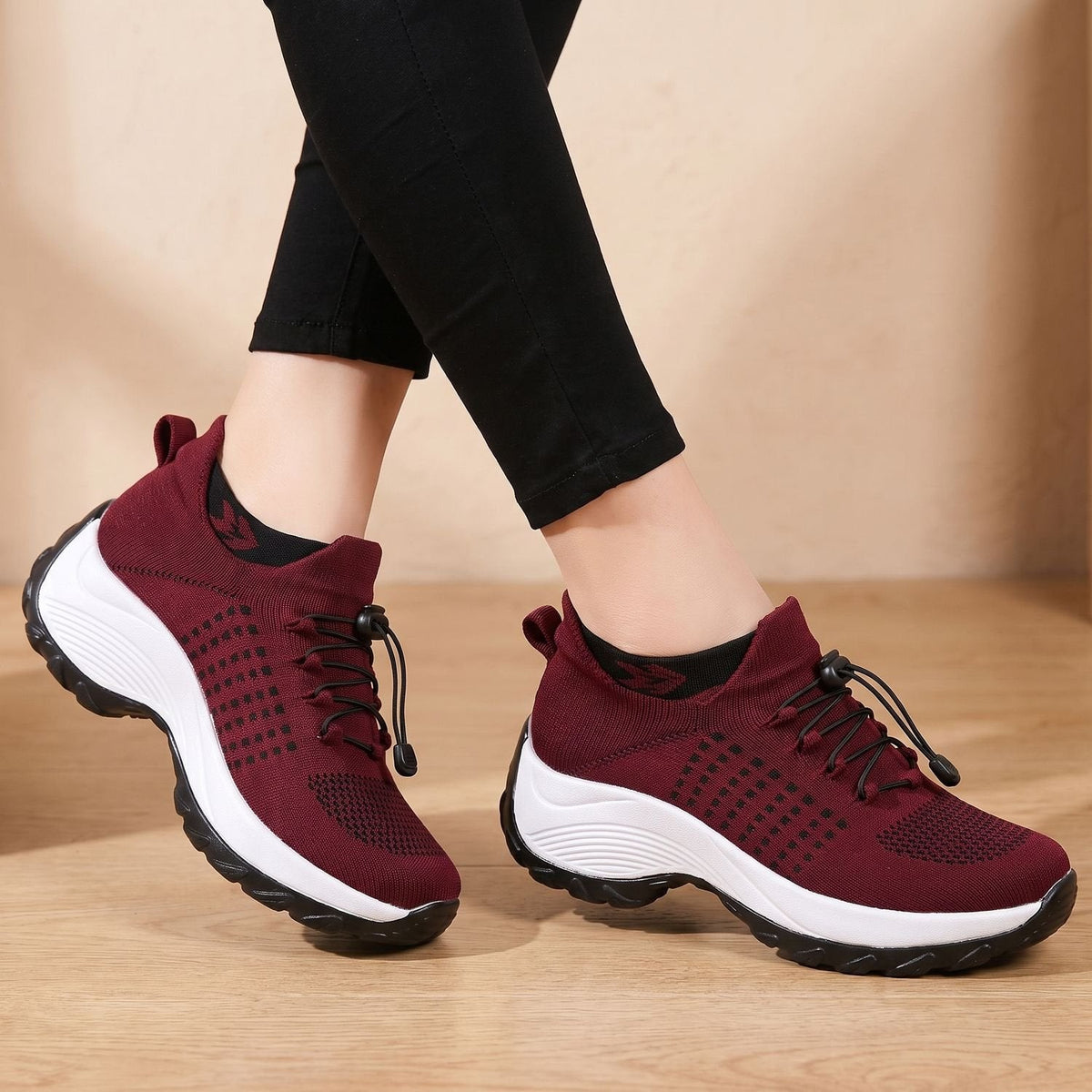 Orthopädische Schuhe Damen aus Strick, atmungsaktiv mit breiter Zehenbox