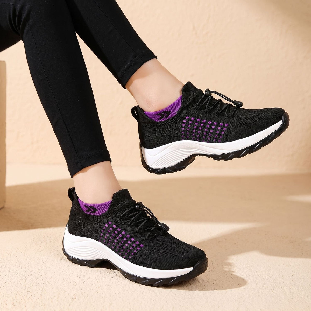Orthopädische Schuhe Damen aus Strick, atmungsaktiv mit breiter Zehenbox