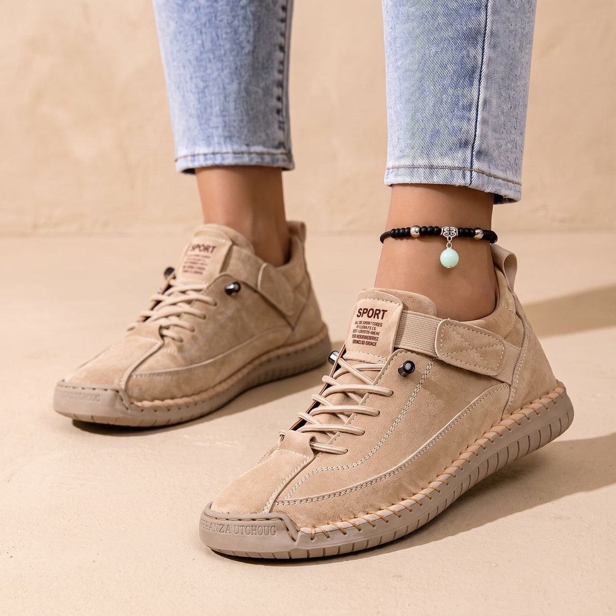 Orthopädische Schuhe Damen in Wildlederoptik, leichte Sneaker mit Klettverschluss
