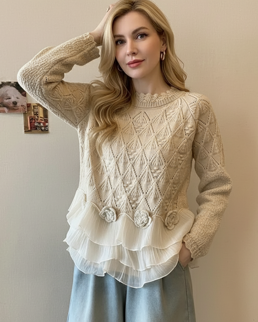 Pullis Damen Strickpullover in Creme mit Rüschen und Rosendetail