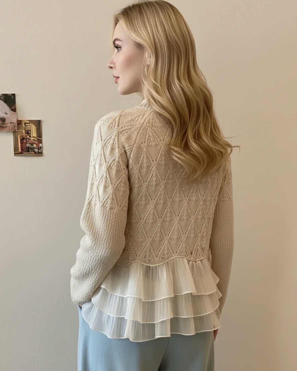 Pullis Damen Strickpullover in Creme mit Rüschen und Rosendetail
