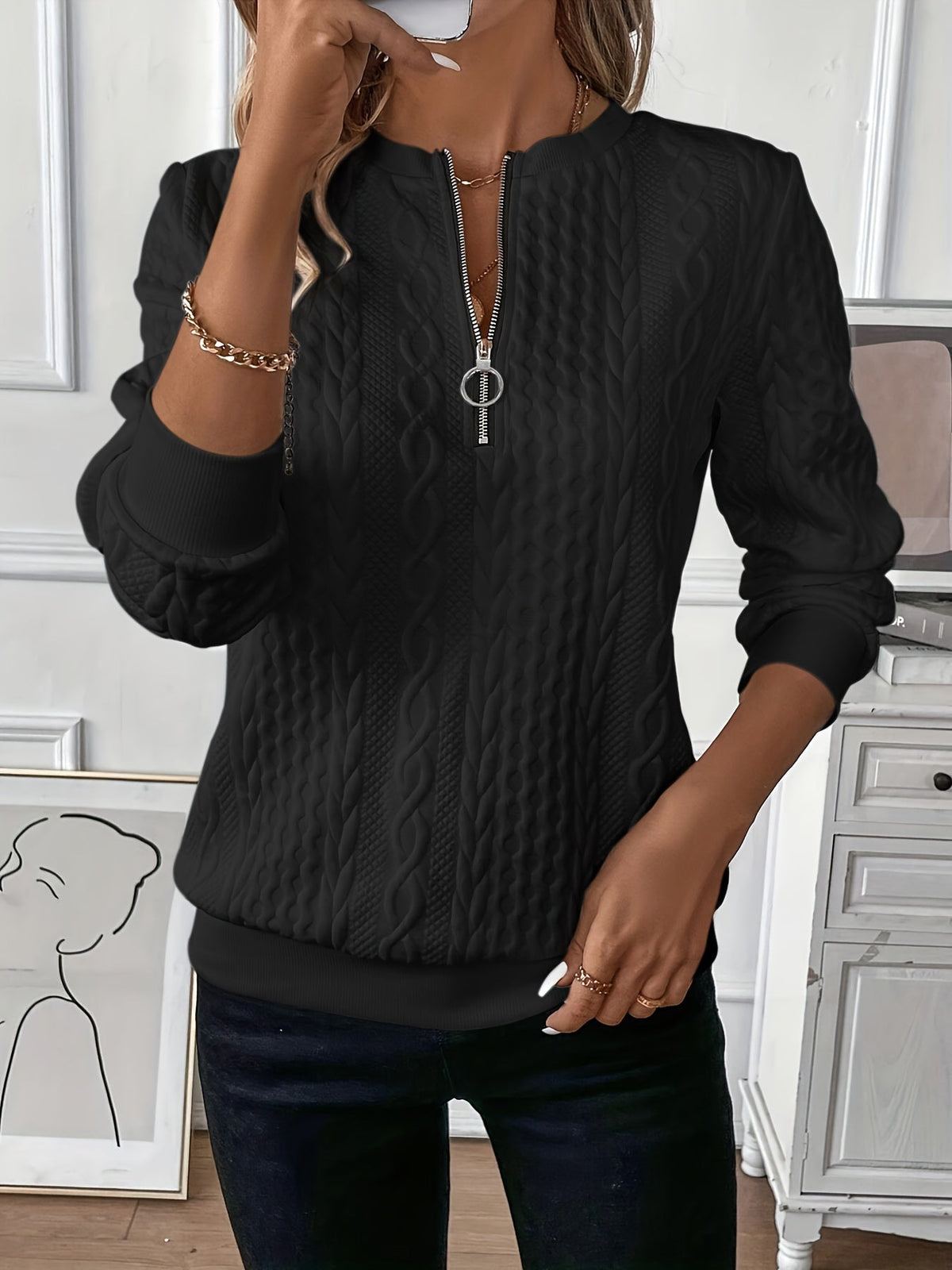 Pullover mit Zopfmuster und Reißverschlusskragen für Damen in Schwarz - Ansicht 4