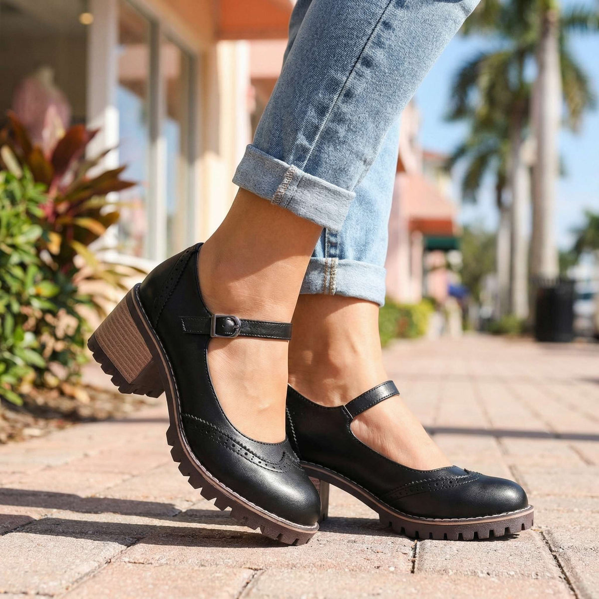 Pumps mit T-Riemchen und Blockabsatz für Damen