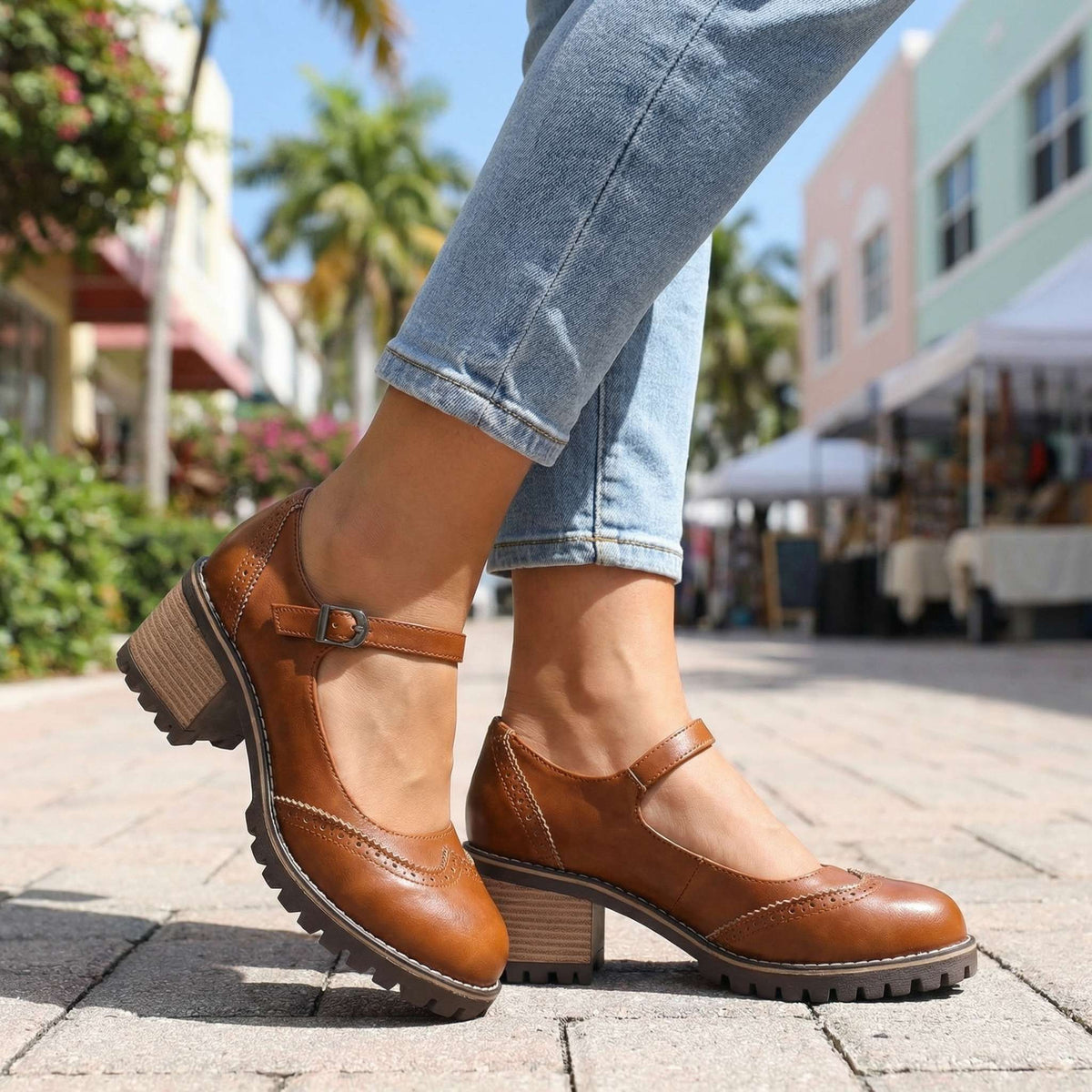 Pumps mit T-Riemchen und Blockabsatz für Damen