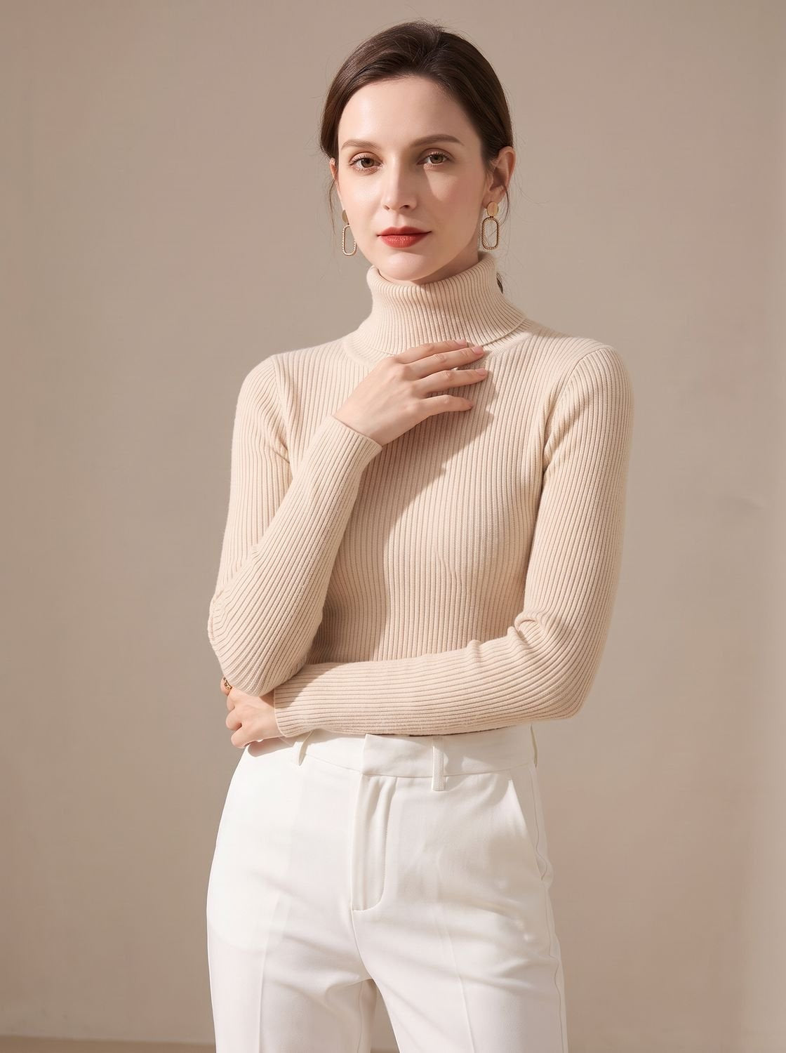 Rollkragenpullover Damen aus Rippstrick, figurbetont und langärmelig