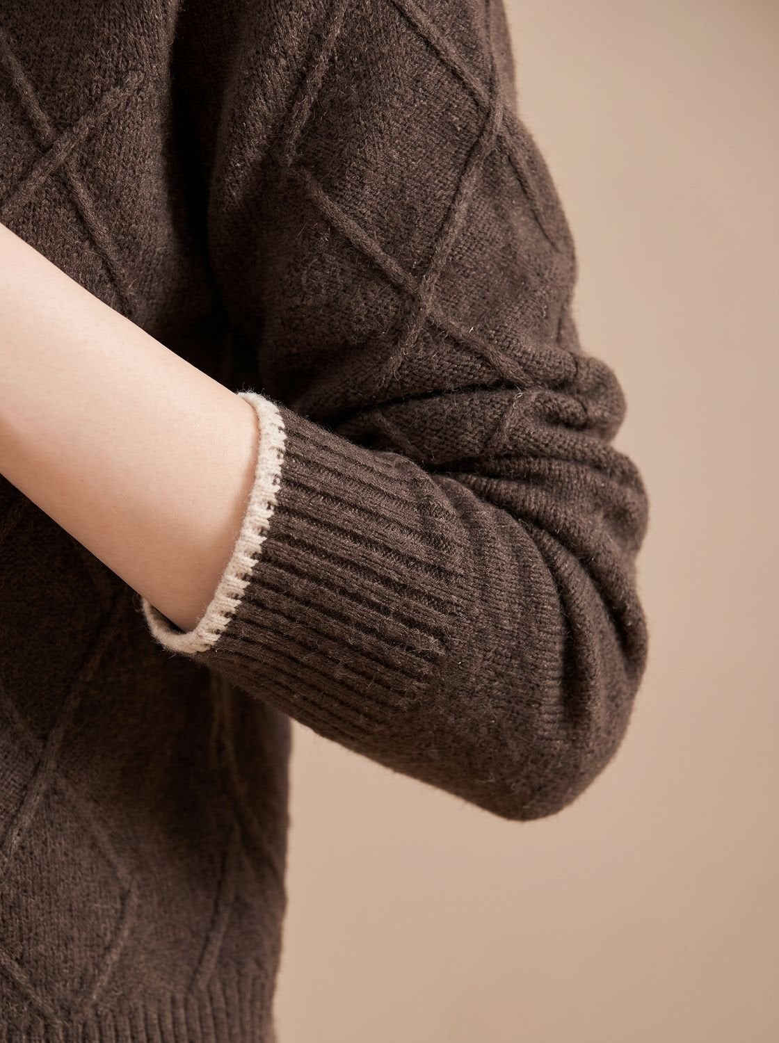 Rollkragenpullover Damen locker gestrickt mit Halbkragen und Rautenmuster