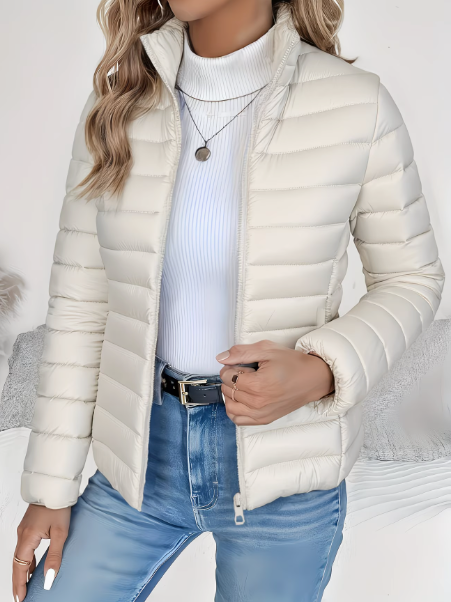 Steppjacke mit schmalem Schnitt und hohem Kragen für Damen in Cremefarben - Ansicht 4