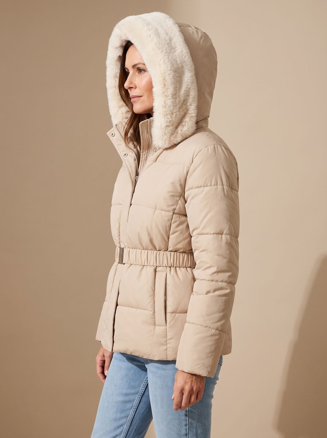 Steppjacke Damen gefüttert mit Kunstfell-Kapuze und Taillengürtel