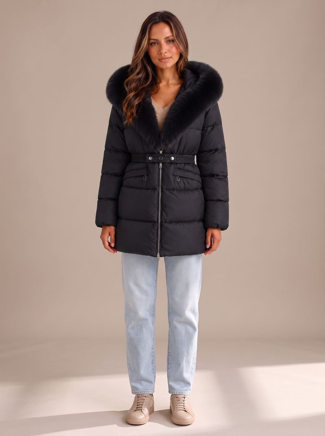 Steppjacke Damen gefüttert mit Kunstfell-Kapuze und Taillengürtel
