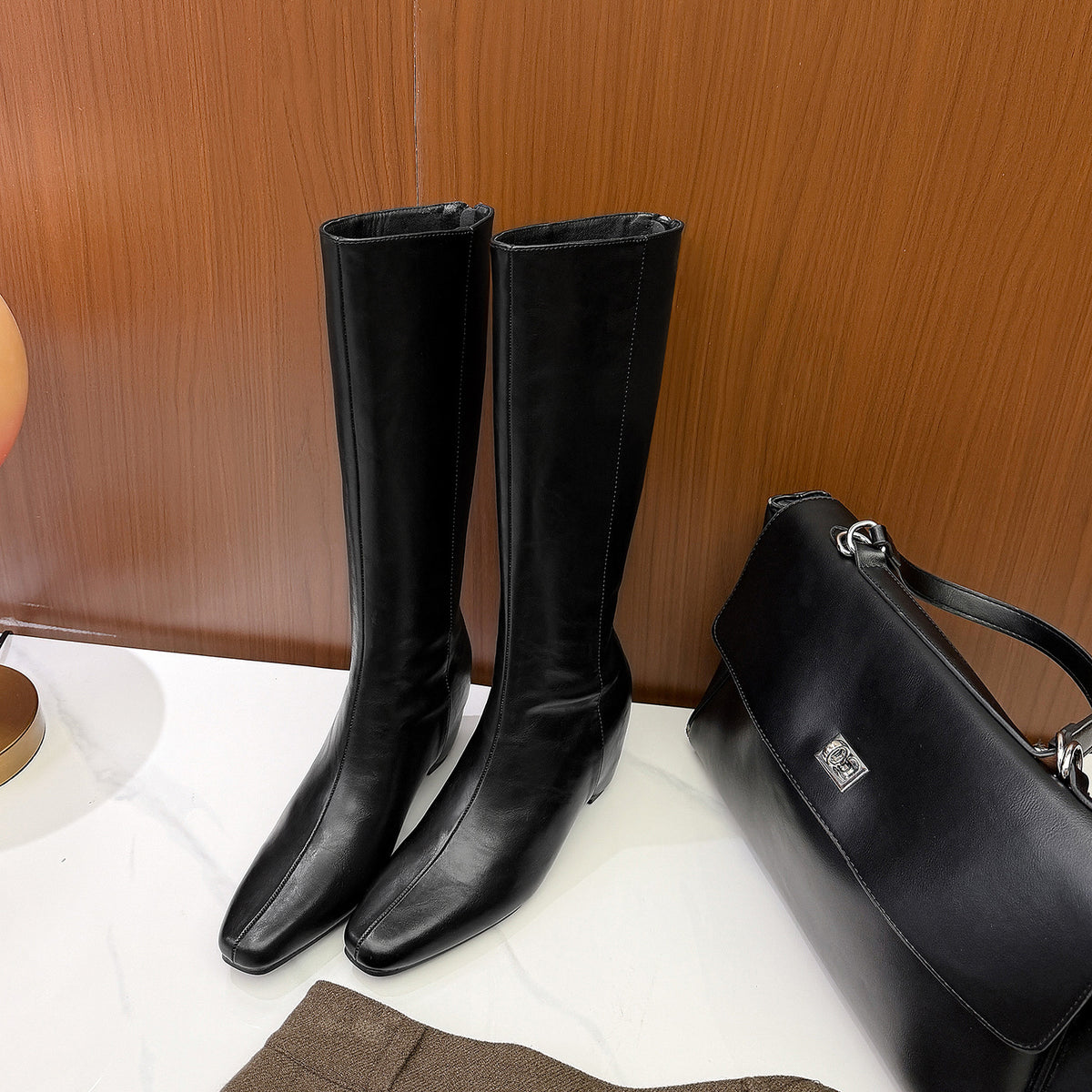 Stiefel mit hohem Schaft und eckiger Spitze für Damen in Schwarz ungefüttert - Ansicht 2