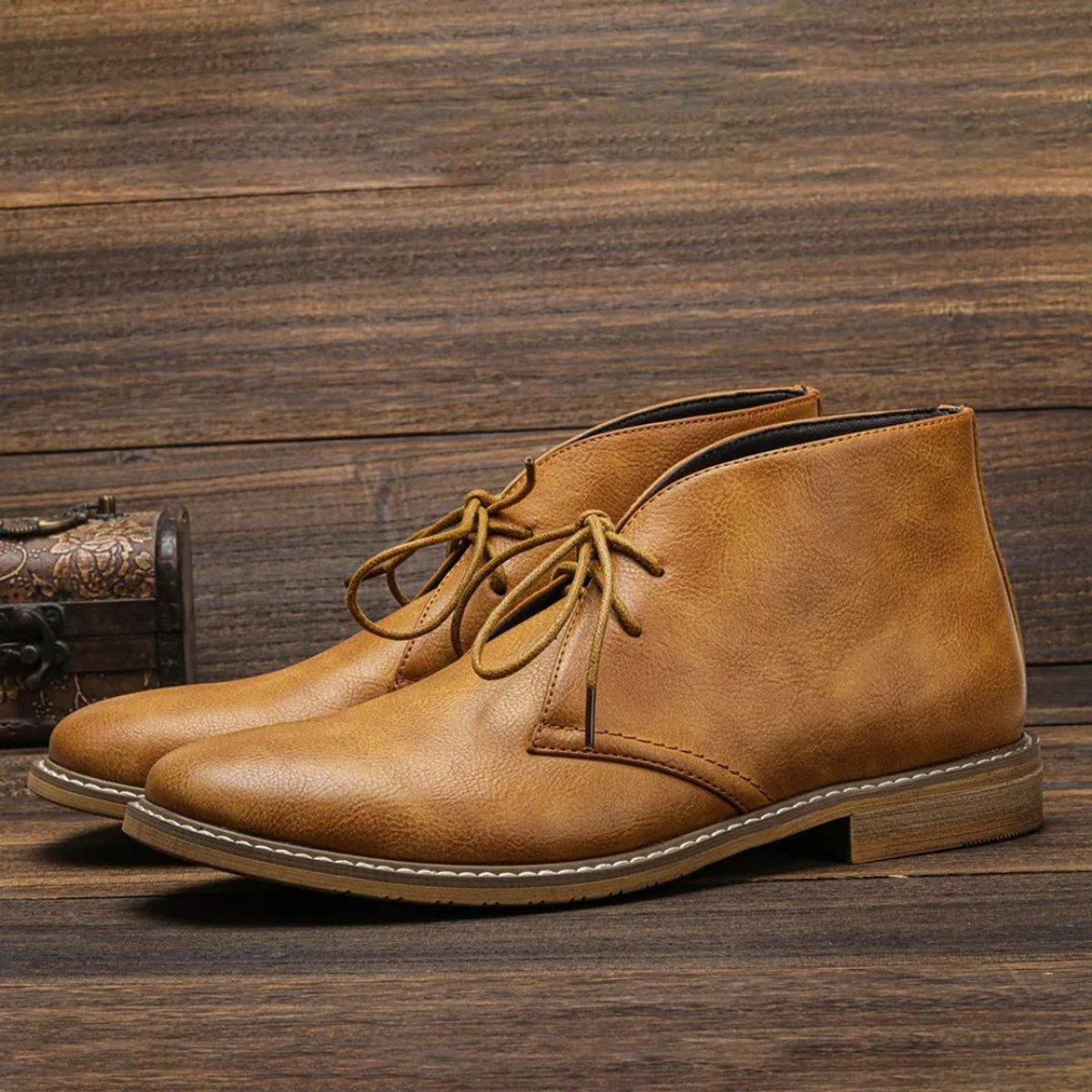Stiefelett Herren mit Schnürung, Kunstleder und robuster Laufsohle