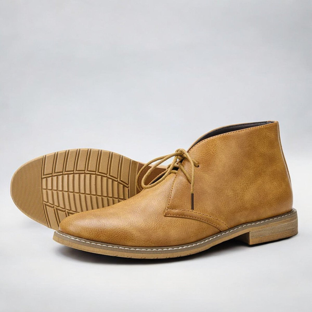Stiefelett Herren mit Schnürung, Kunstleder und robuster Laufsohle