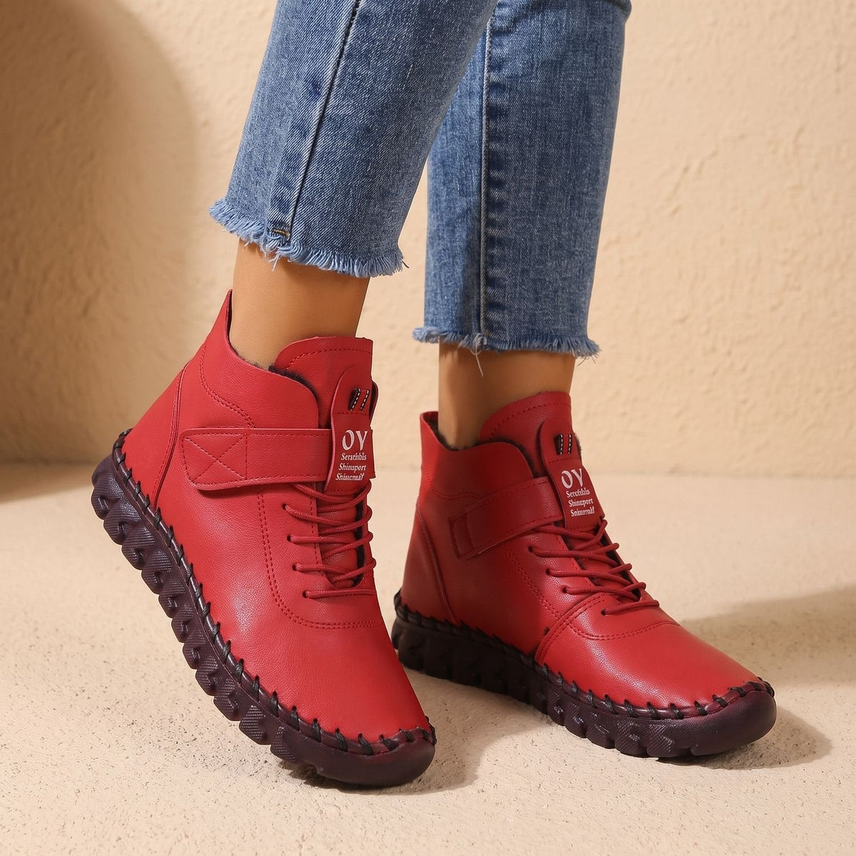 Stiefeletten Damen aus Kunstleder, gefüttert mit Klettverschluss