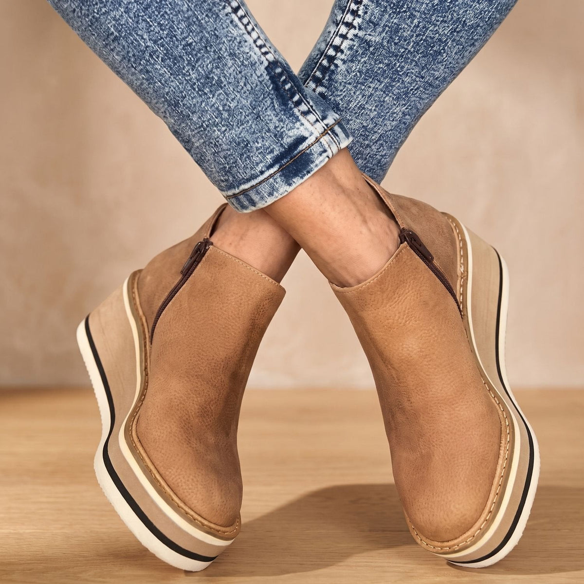 Stiefeletten Damen aus Kunstleder mit Keilabsatz und Plateau