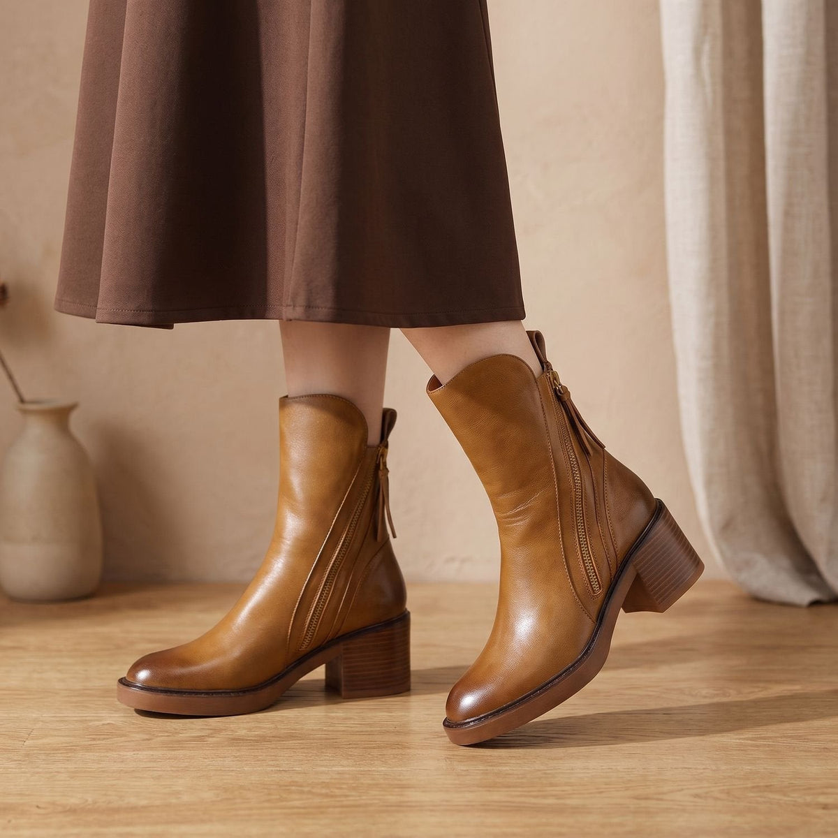 Stiefeletten Damen aus Leder mit Blockabsatz, seitlicher Reißverschluss