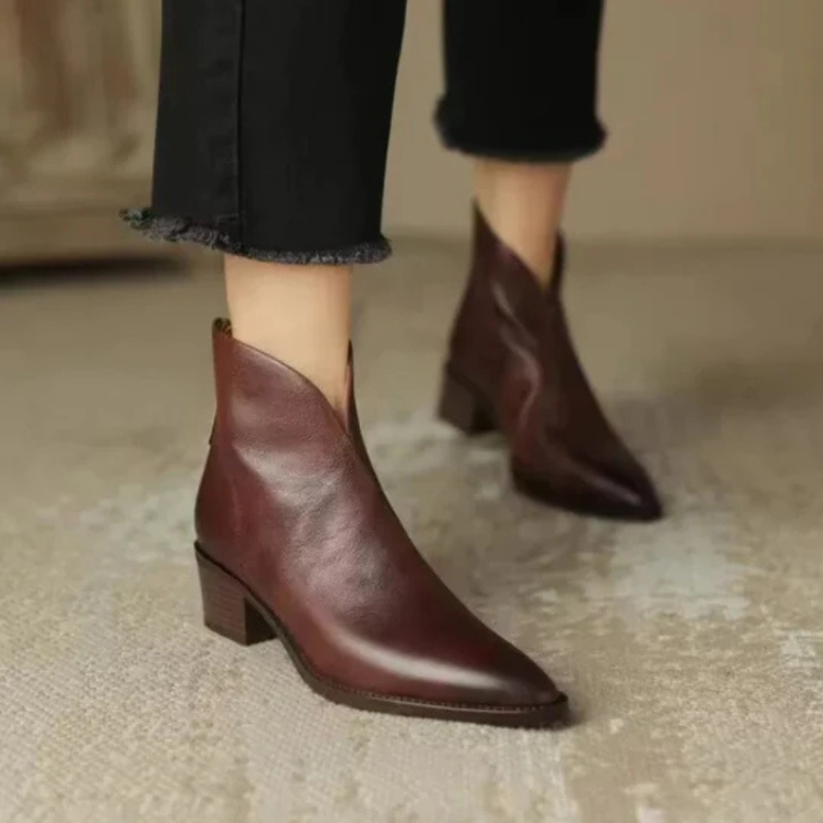 Spitze Stiefeletten mit niedrigem Absatz und Reißverschluss für Damen in Braun - Ansicht 5