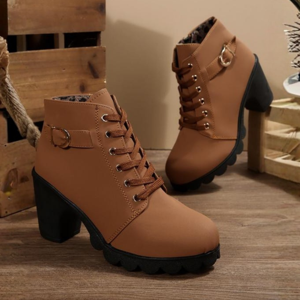 Stiefeletten Damen mit Blockabsatz, Schnürung und Schnallendetail