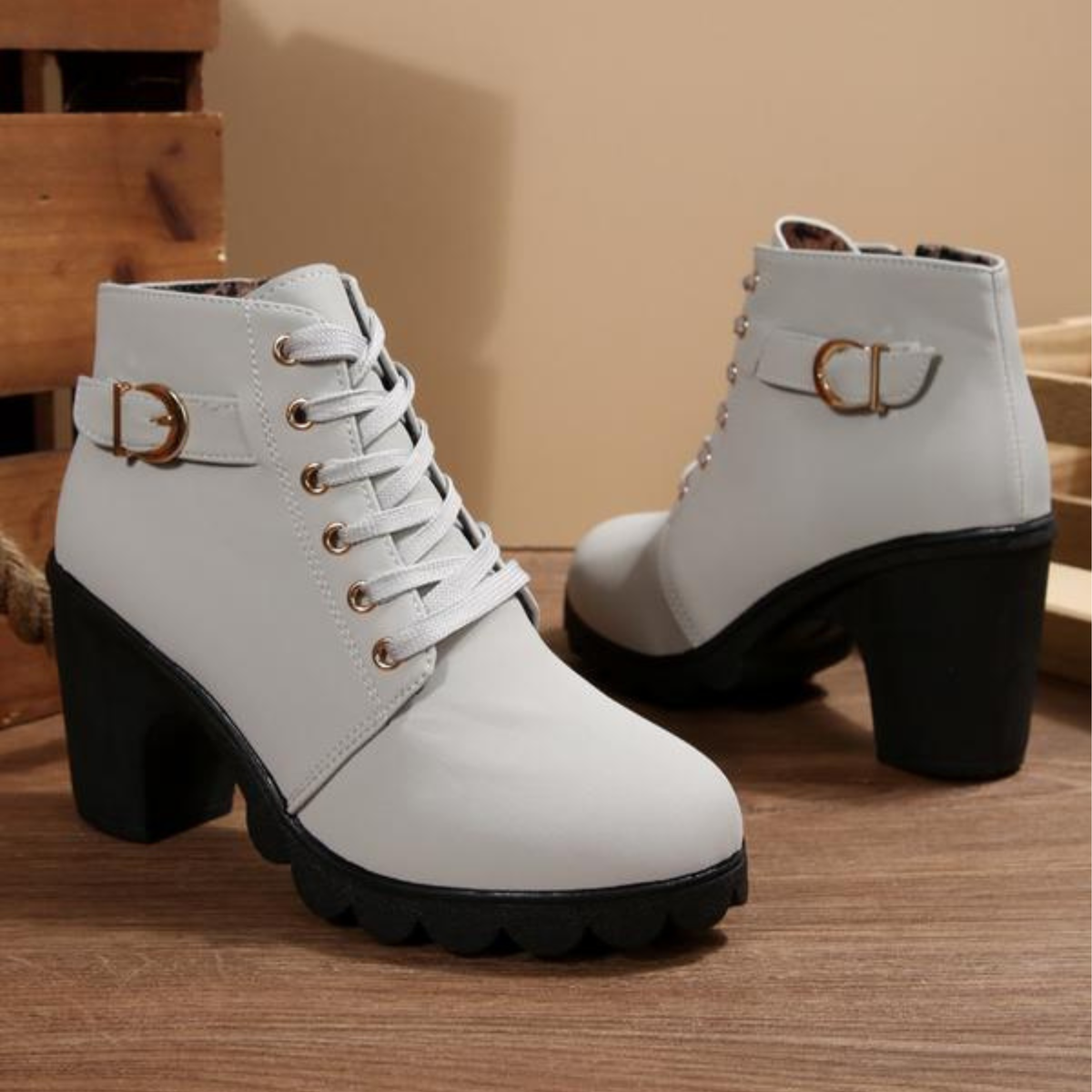 Stiefeletten Damen mit Blockabsatz, Schnürung und Schnallendetail