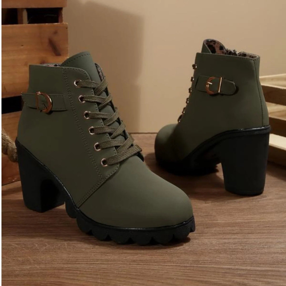 Stiefeletten Damen mit Blockabsatz, Schnürung und Schnallendetail