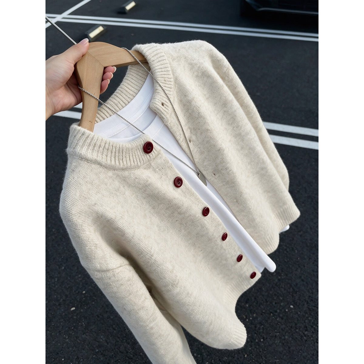 Strickjacke mit Rundhals und Knopfleiste für Herren
