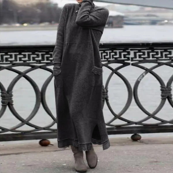 Strickkleid in Maxilänge mit Seitenschlitzen und Taschen für Damen