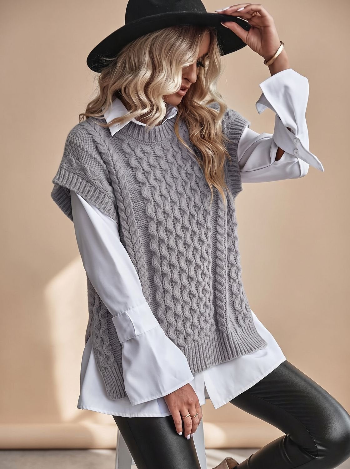Strickweste Damen locker geschnitten mit Zopfmuster, Pullunder
