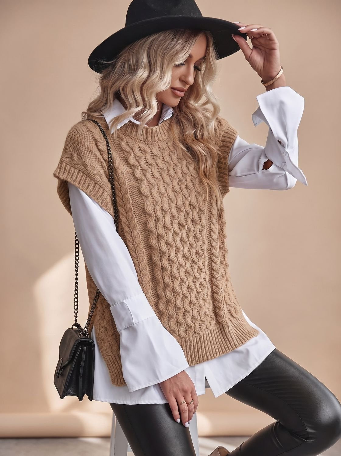 Strickweste Damen locker geschnitten mit Zopfmuster, Pullunder
