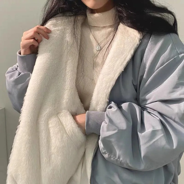 Winterjacke mit weitem Schnitt und Kapuze für Damen in Blau - Ansicht 3