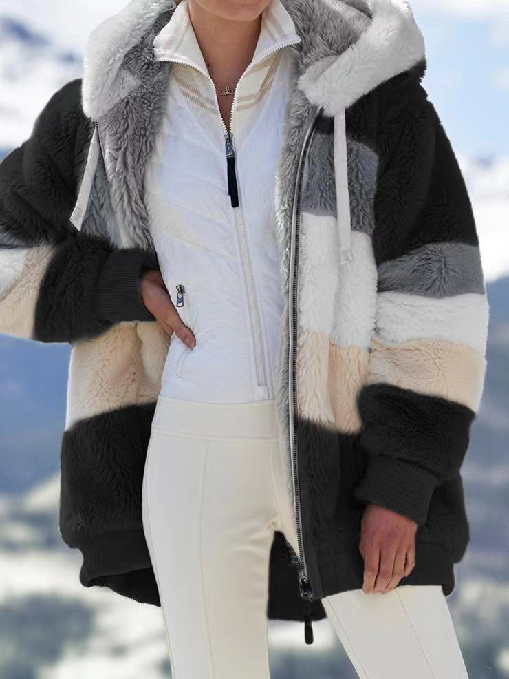 Winterjacke mit Kapuze und flauschigen Einsätzen für Damen in Schwarz - Ansicht 5