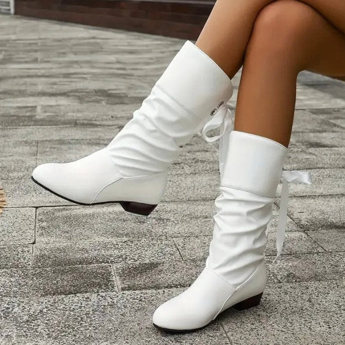 Stiefeletten Damen mit gerafftem Schaft und flachem Blockabsatz