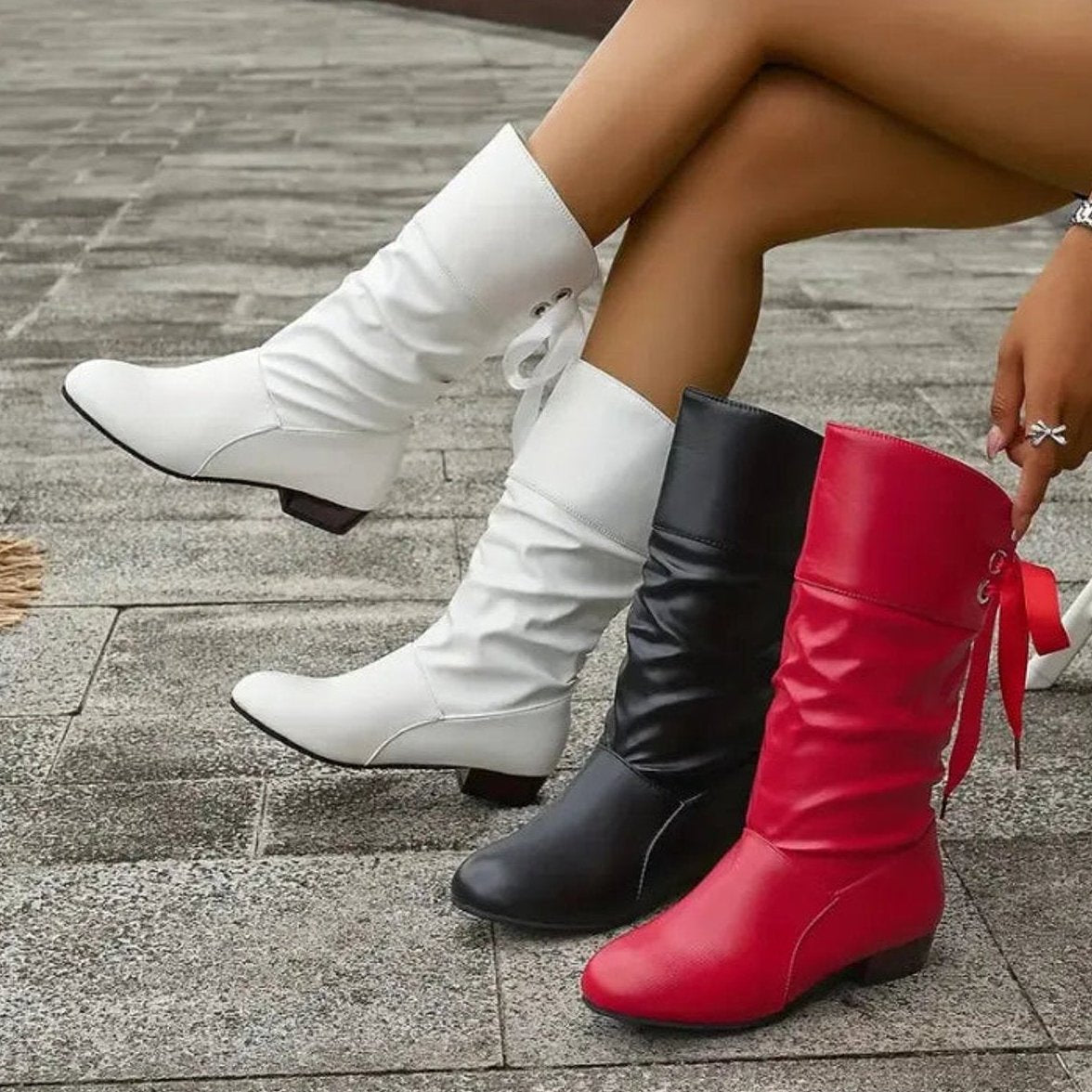 Stiefeletten Damen mit gerafftem Schaft und flachem Blockabsatz